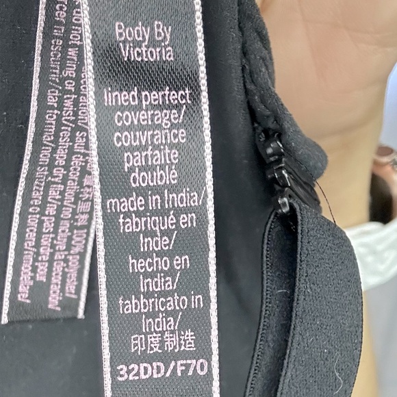 Victoria’s Secret Bra - Picture 5 of 5